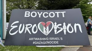 (ФОТО) Испратиле отворено писмо – Повеќе од 1.100 уметници повикуваат на бојкот на Евровизискиот натпревар: „Нема сцена за геноцид“