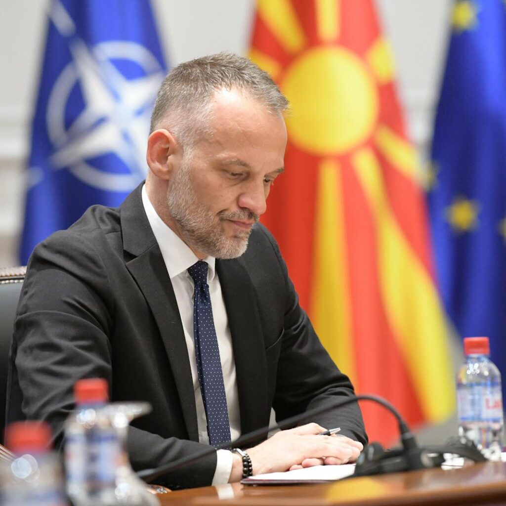 Вицепремиерот Арбен Фетаи веќе не сакал да биде во владата што ја предводи Мицкоски