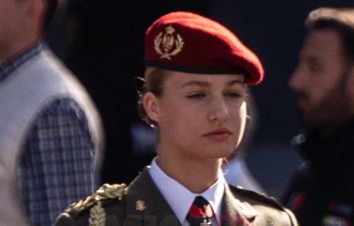 (видео) ПРИНЦЕЗА ВО БОРБЕН АВИОН: Леонор од Астурија, наследничката на шпанскиот престол, успешно го изведе својот прв лет