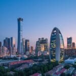 Кина се подготвува за енергетски шок, инвеститорите имаат корист