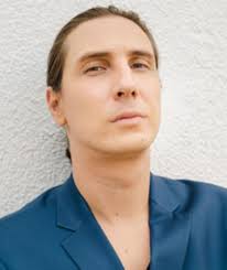 Денес роденден слави нашиот познат актер Атанас Атанасовски