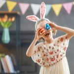 Шарени јајца за 1 минута – техника со ориз која децата ќе ја обожаваат!