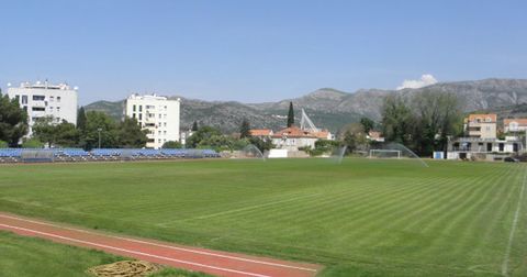 Се сруши трибина на стадион во Хрватска, има и повредени