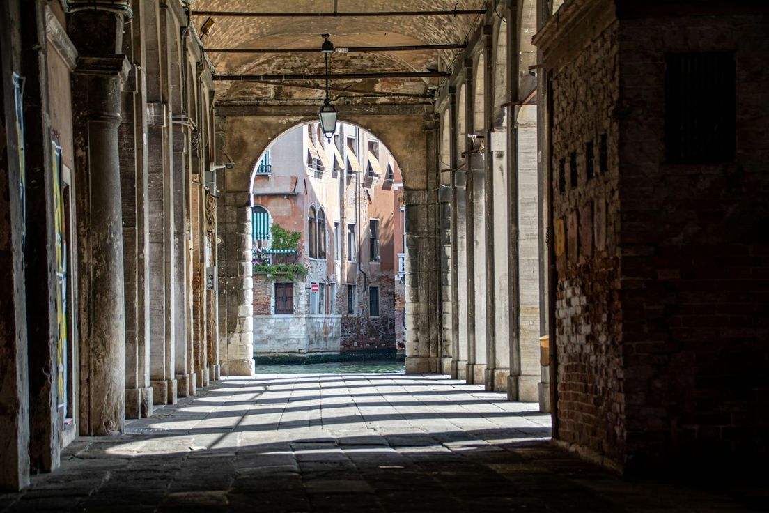 Точно напладне: Денот кога е основана Венеција, засолниште за бегалци од блиските градови