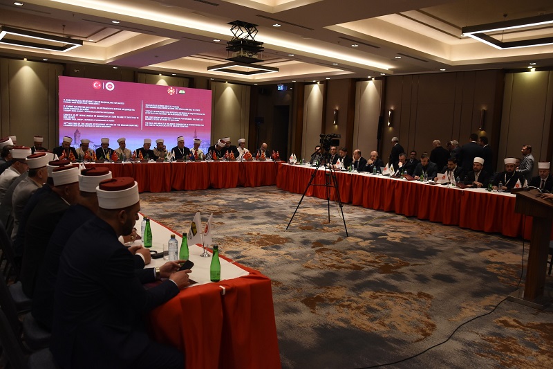 Самитот на верски лидери од Скопје испрати порака за надминување на воените конфликти и подобар соживот