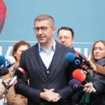 Мицкоски најави зголемување на платите и во МВР и целосна примена на колективните договори