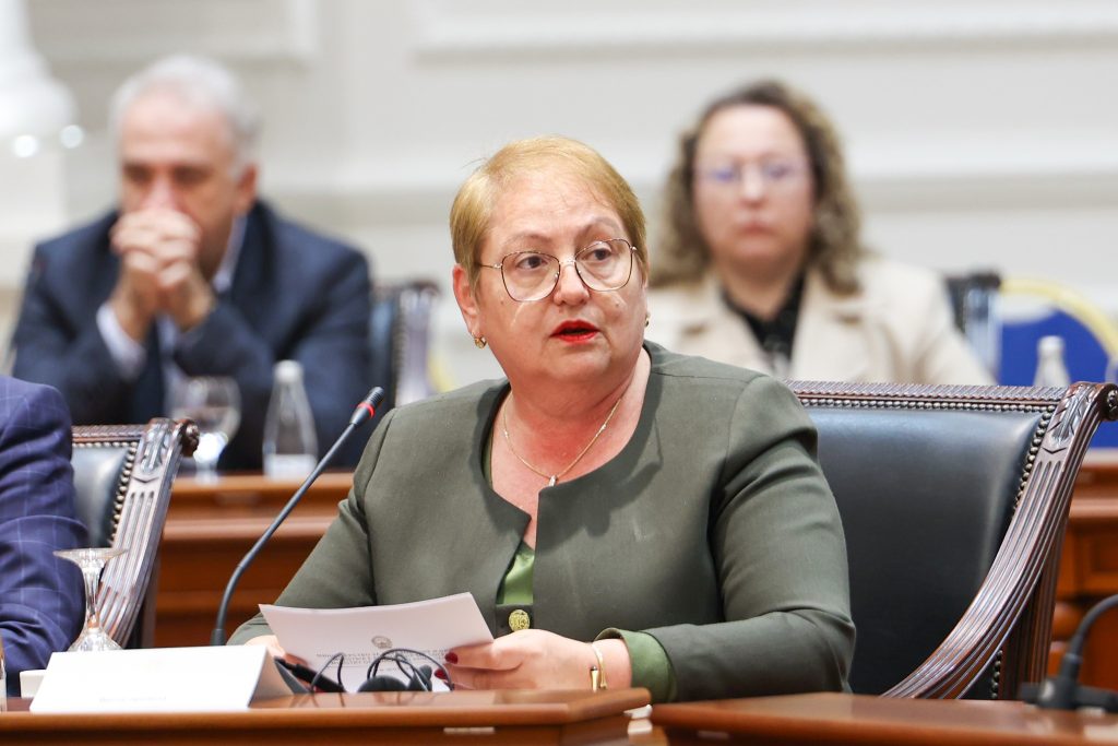 Со новиот Закон за високо образование премиерот ќе ги задржува младите дома, студентите со критики