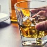 Нова студија: Дури и малку алкохол може да го оштети мозокот