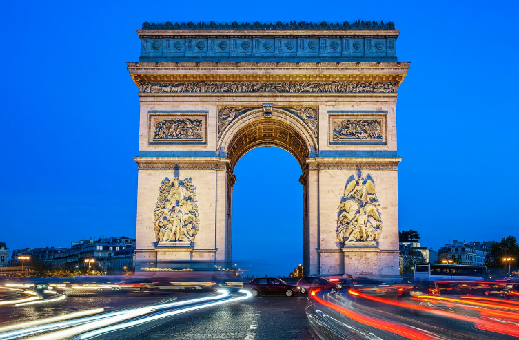 Франција ќе штеди поради војната на Блискиот Исток