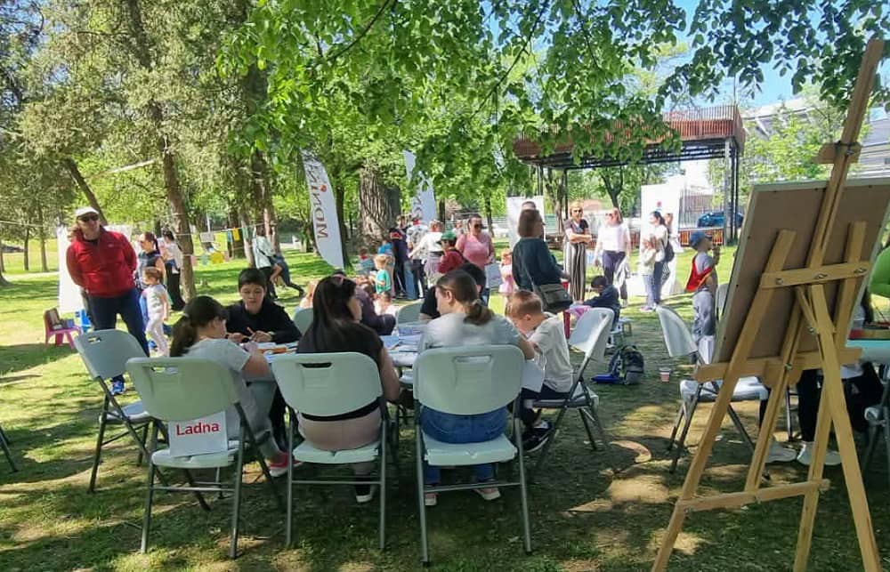 Деца се инспирираа од „Генијот Леонардо“ во Паркот на франкофонијата