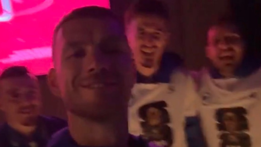 Един Џеко и друштвото лудуваа до раните утрински часови (ВИДЕО)