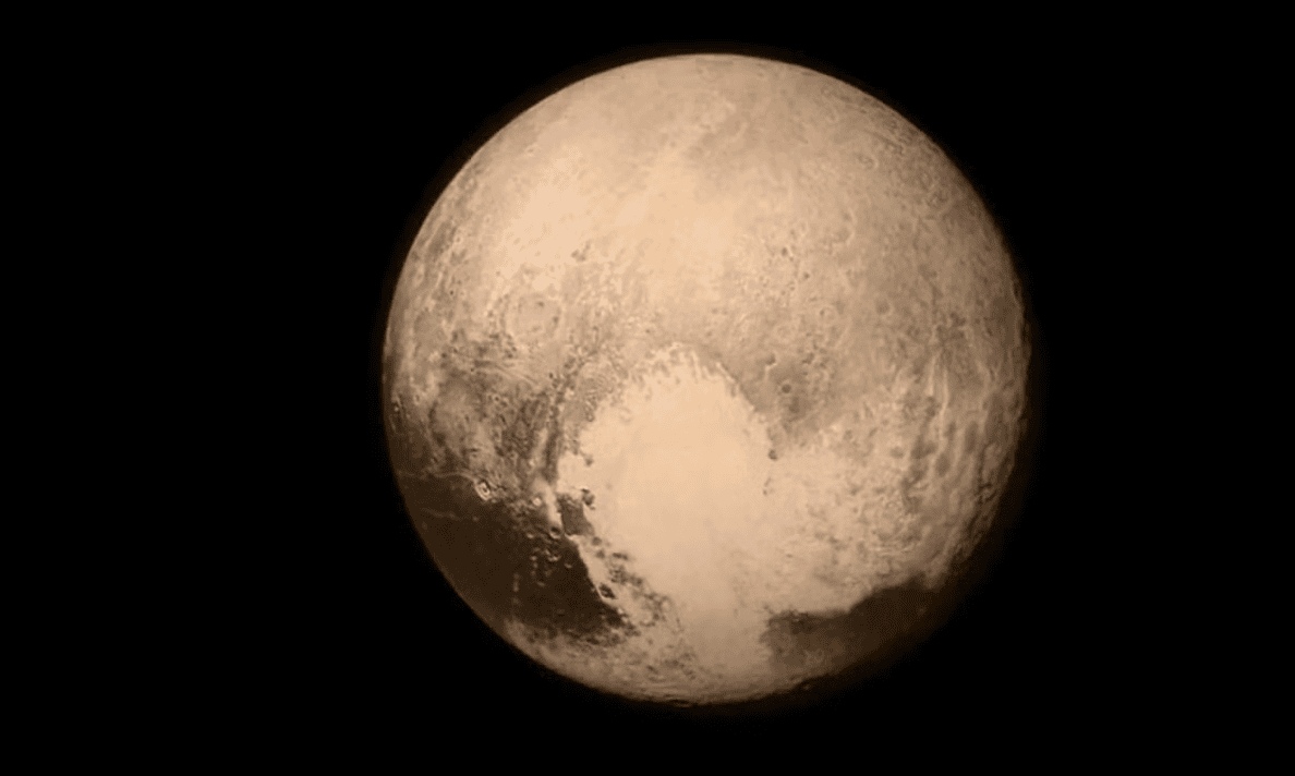 ДАЛИ Е ПЛУТОН ПЛАНЕТА ИЛИ НЕ Е: Првиот човек на НАСА сака да стави крај на децениската дебата