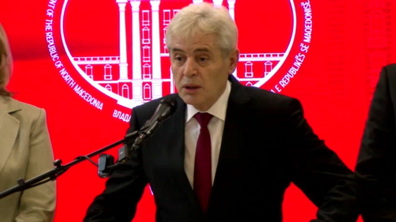 Али Ахмети со отворено писмо за употребата на албанскиот јазик