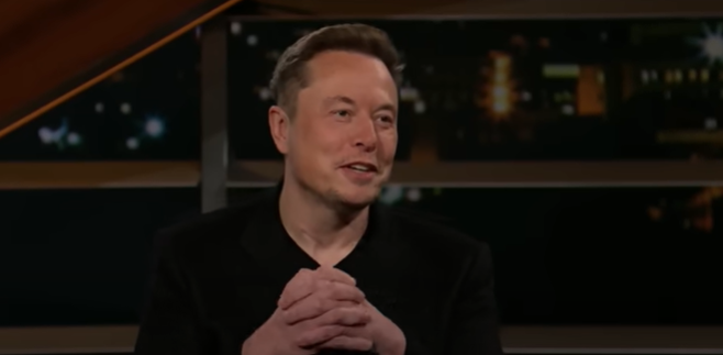 Маск не се појави на сослушување во Париз, истрагата продолжува