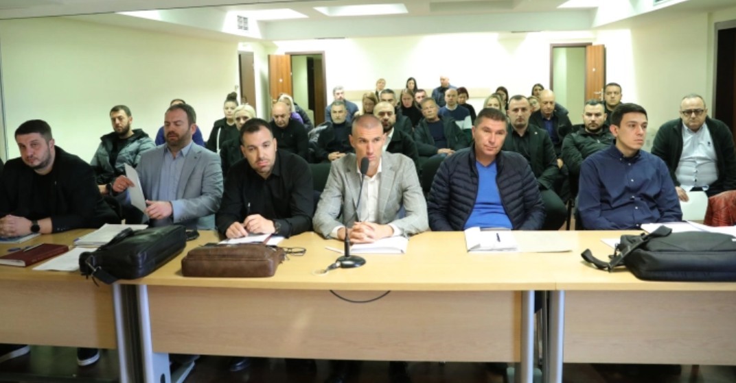 ОДЛОЖЕН СУДСКИОТ ПРОЦЕС ПРОТИВ 13 ПОЛИЦАЈЦИ ЗА ПОЖАРОТ ВО „ПУЛС“: новото рочиште закажано за 20 април