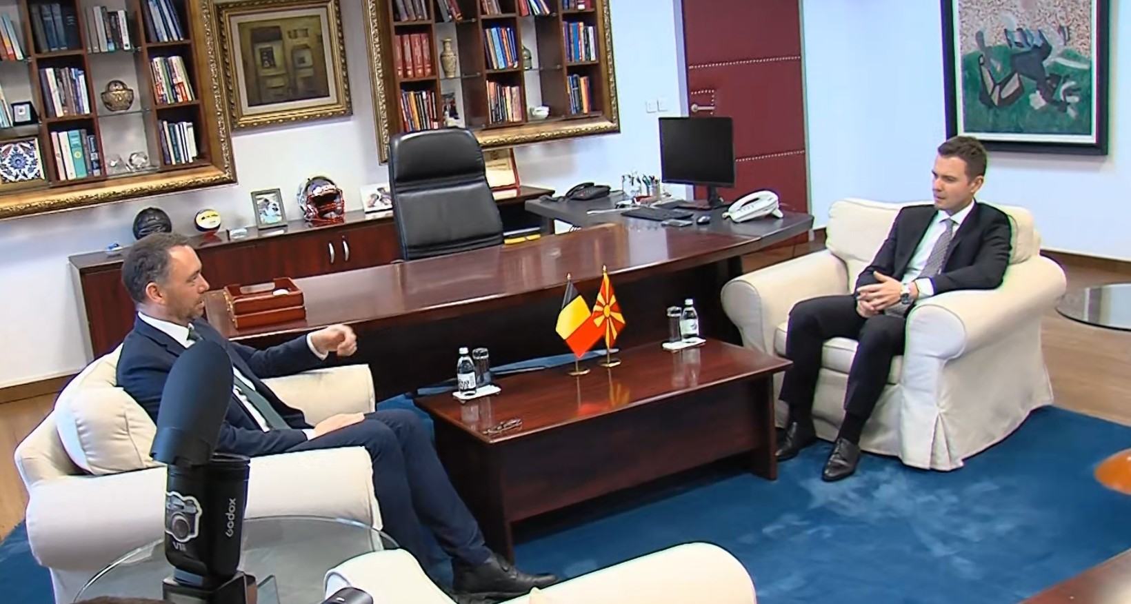 Средба Муцунски-Прево: Билатералните прашања не треба да го блокираат процесот на проширување