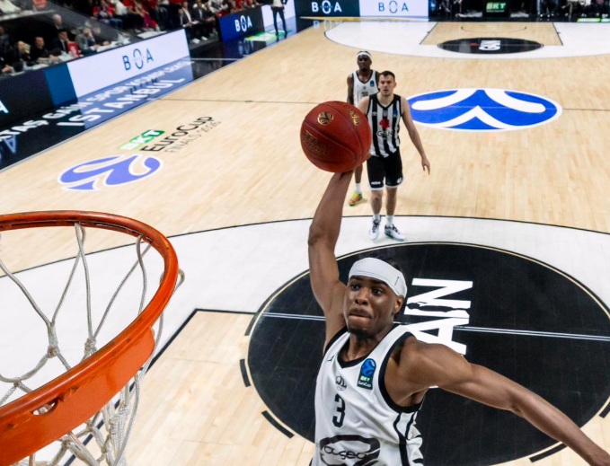 Бург по голема борба со Бешикташ го освои пехарот во Еврокупот (ВИДЕО)