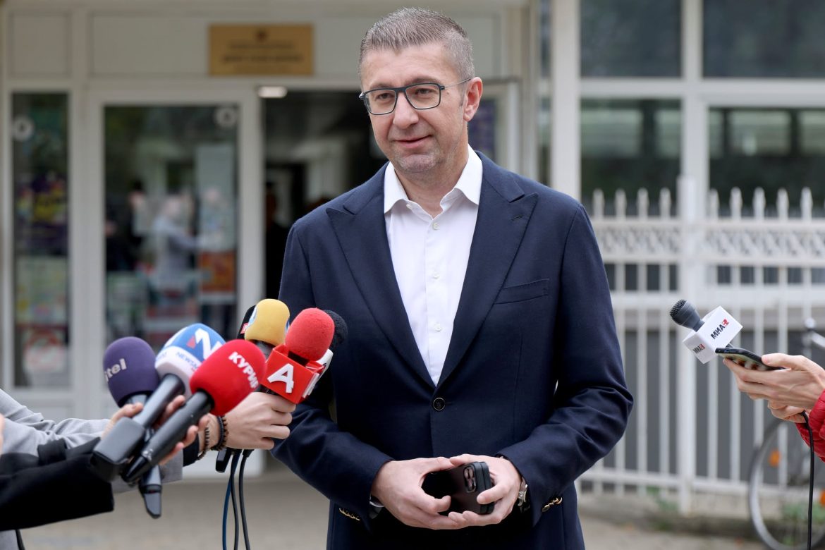 Мицкоски: Состојбата со нафтата и нафтените деривати е добра, имаме најевтини горива во регинот