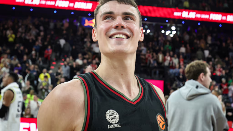 Дабл-дабл на Димитријевиќ за победа на Баерн против Виртус Болоња