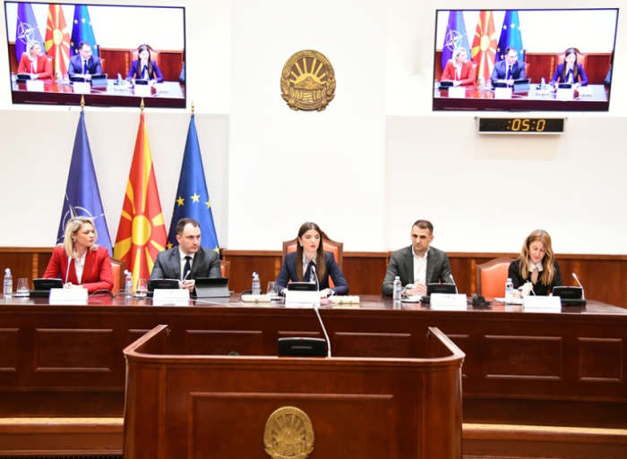 ФОКУС НА МЕНТАЛНОТО ЗДРАВЈЕ: Дебата за улогата на социјалните мрежи кај младите