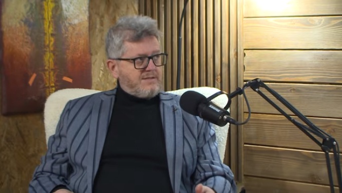 (видео) СВЕТОЗАРЕВИЌ ЗА ЛАЖНИТЕ НАУЧНИ ФАКТИ: Како Бугарската академија на науките ја лажирала и фалсификувала историјата