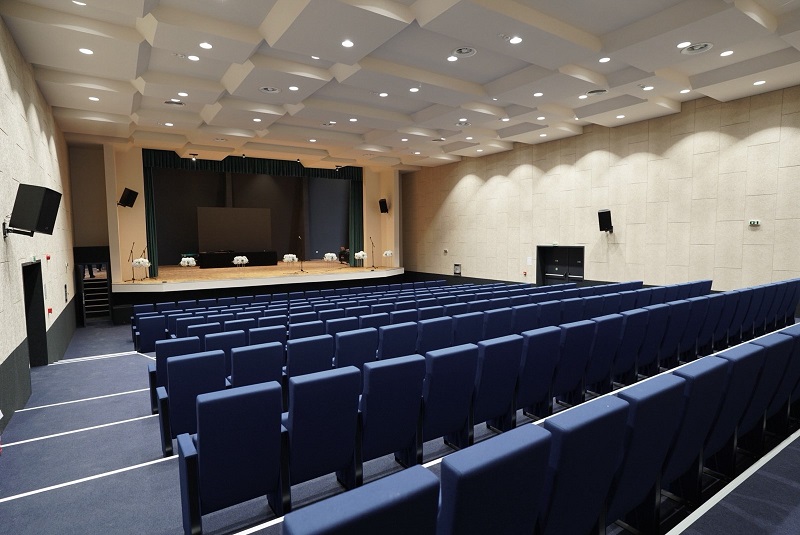 Свечено отворен реконструираниот Дом на културата „11 Октомври“ во Ченто