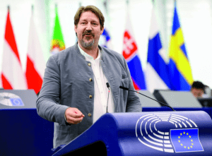 Вајц со остра критика: Во последната година не видовме напредок ниту реформи кај Македонија