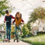 Односот меѓу браќата и сестрите: Врска која трае цел живот и нè обликува повеќе отколку што мислиме