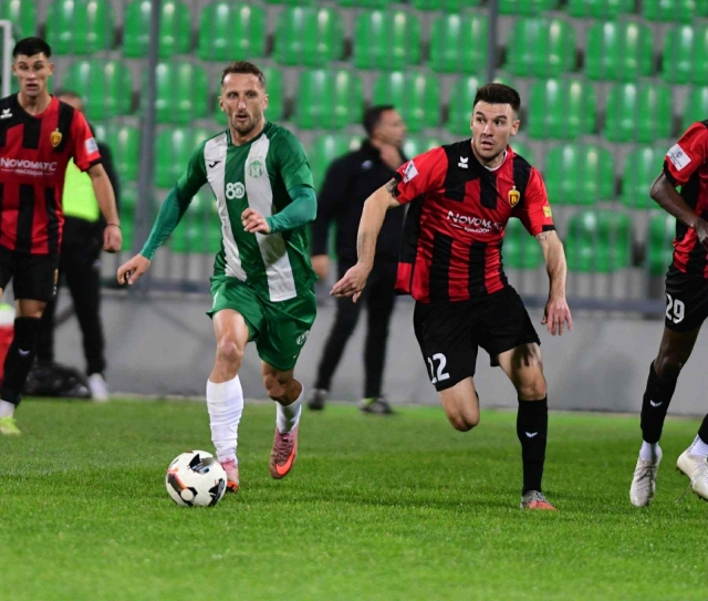 Најголемото македонско фудбалско дерби ќе се игра под рефлектори