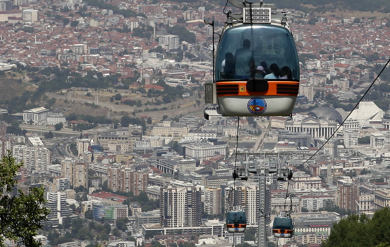 Жичницата на Водно, од денеска, работи еден час подолго