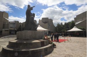 Се бунат ти што сакаат да работат еден ден во неделата, а да земаат огромни плати – Мицкоски за реакциите за Законот за високо образование