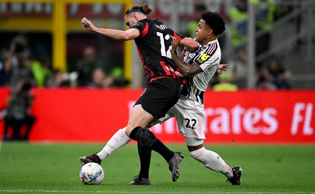 Милан и Јувентус не понудија речиси ништо во дербито на „Сан Сиро“ (ВИДЕО)