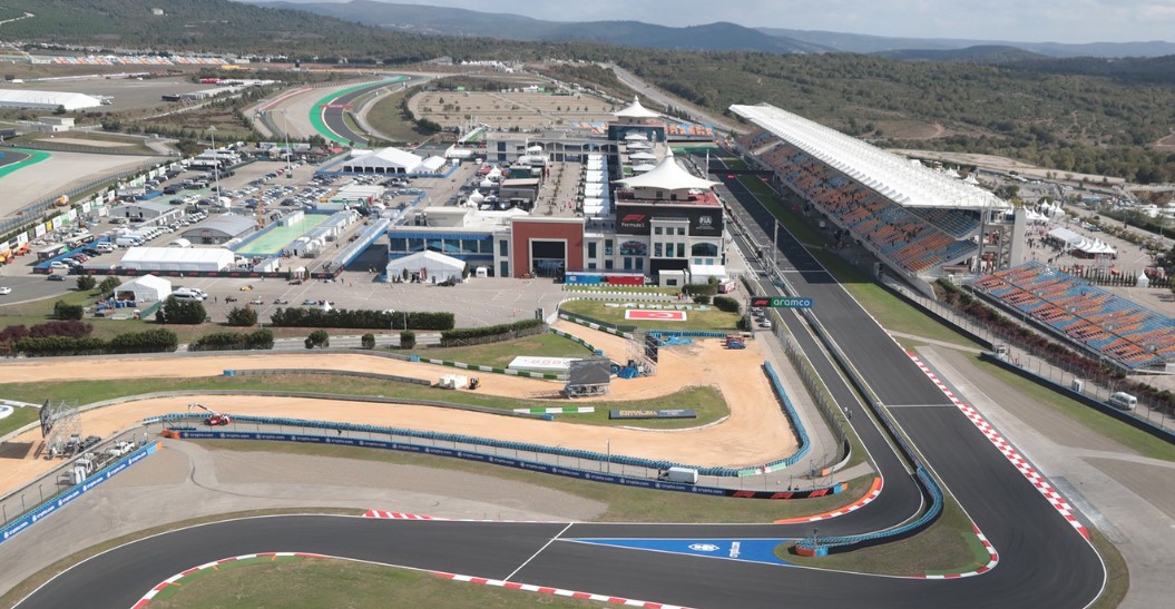 По шест години Формула 1 се враќа на една од најтешките патеки