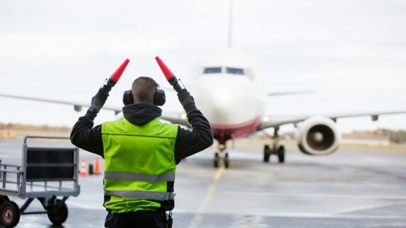 Цената на керозинот скокна на 1.500 долари, откажани се 20.000 летови: Дали се закануваат ограничувања