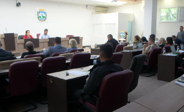 Се зголемуваат цените на услугите на јавните претпријатија, опозицијата реагира за нов удар по џебот на граѓаните, од владејачкото мнозинство велат економски се оправдани (дпл)