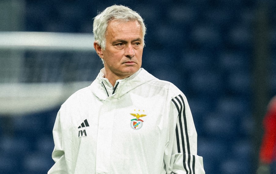 Мурињо добива прилика да се врати во Премиер лигата?