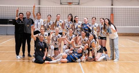 Газели волеј доминантно до младинската шампионска титула