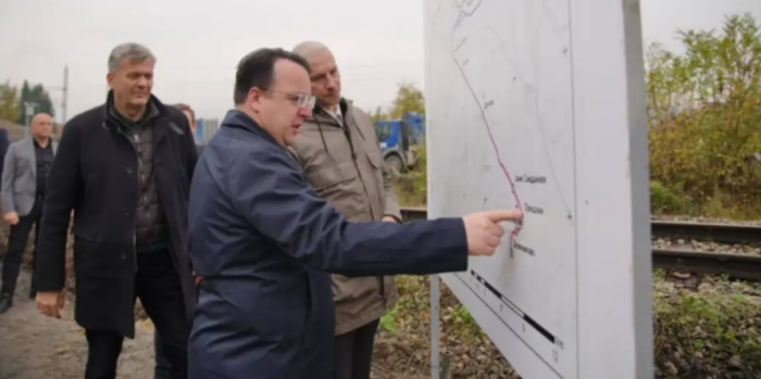 Николоски, Ѓорѓиевски и Ивановски на увид во реализацијата на проектот „Градски воз“