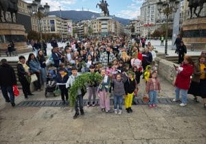 Денеска е Лазарова сабота – во центарот на Скопје поворки во чест на празникот