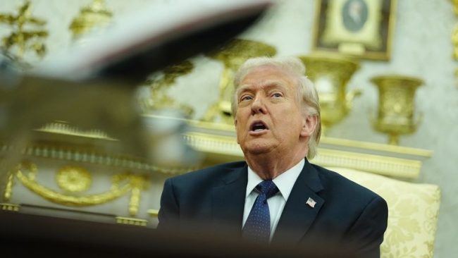 ИРАНЦИТЕ САКААТ ДА СЛУШААТ БОМБИ ОТИ САКААТ ДА БИДАТ СЛОБОДНИ, РЕЧЕ ТРАМП ОТКАКО ИРАН ГО ОДБИ НЕГОВИОТ МИРОВЕН ПЛАН