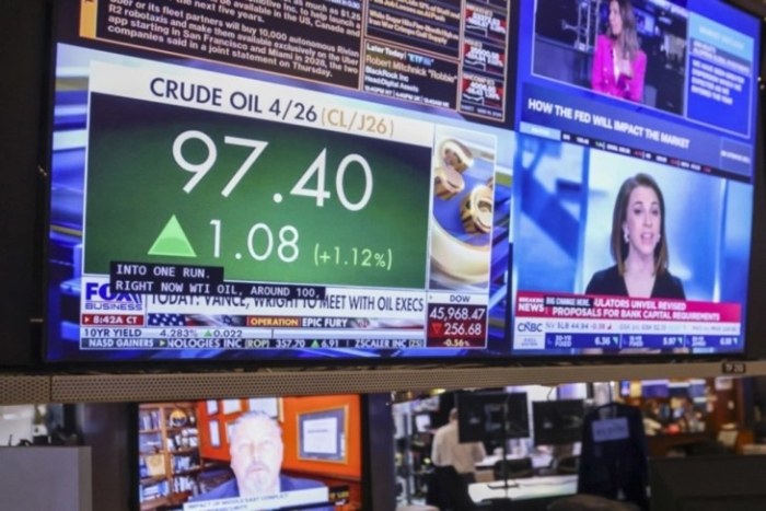 Цената на нафтата падна на помалку од 100 долари по барел по најавата за крај на војната на Блискиот Исток