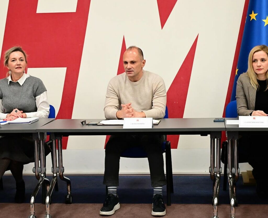 СДСМ: На денот на шегата ништо не е смешно во Македонија