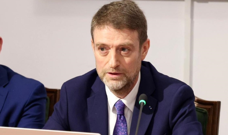 Албанија го одби барањето на Русија за повлекување на дипломатите од Киев