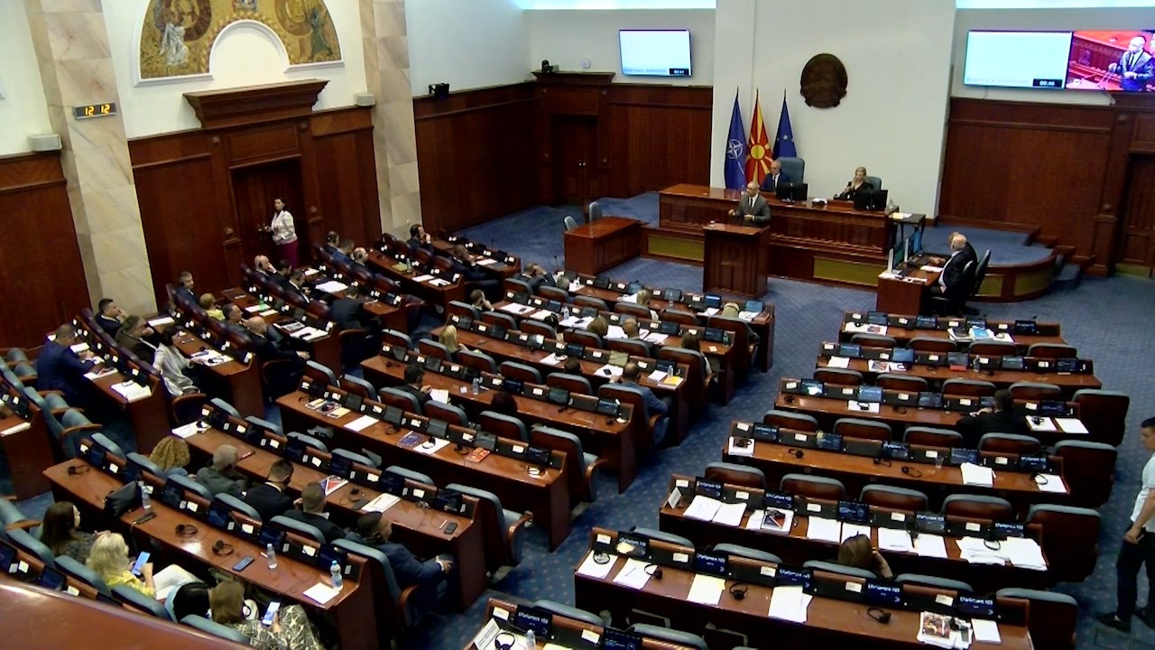 Пратенички прашања