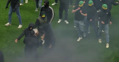 Халилхоџиќ не бегаше од хулиганите на последниот меч: „Бев во војна, ова не е ништо…“ (ВИДЕО)