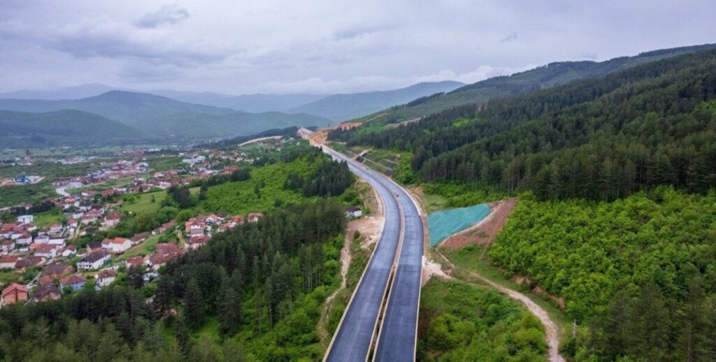 Автопатот Гостивар – Букојчани, 11 километри се реализирани, остануваат уште 20