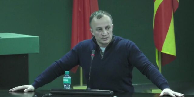 Симоновски: Сите мислевме дека Скопје ќе ни мириса на шампон, но за кратко ни замириса на тендер од 500 илјади евра за одржување на фонтани