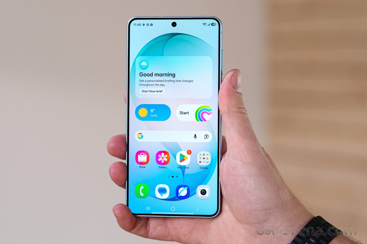 Откриена големината на екранот на новиот Galaxy S27 Pro модел