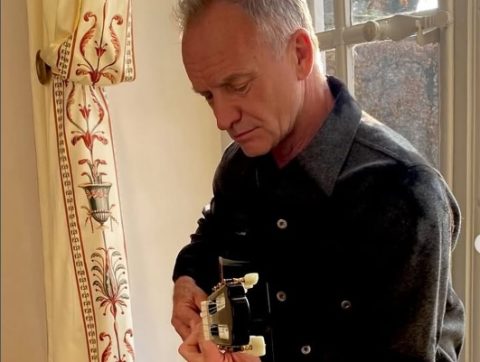 Славниот музичар Стинг со строга родителска филозофија: „Мора самите да го пронајдат својот пат“