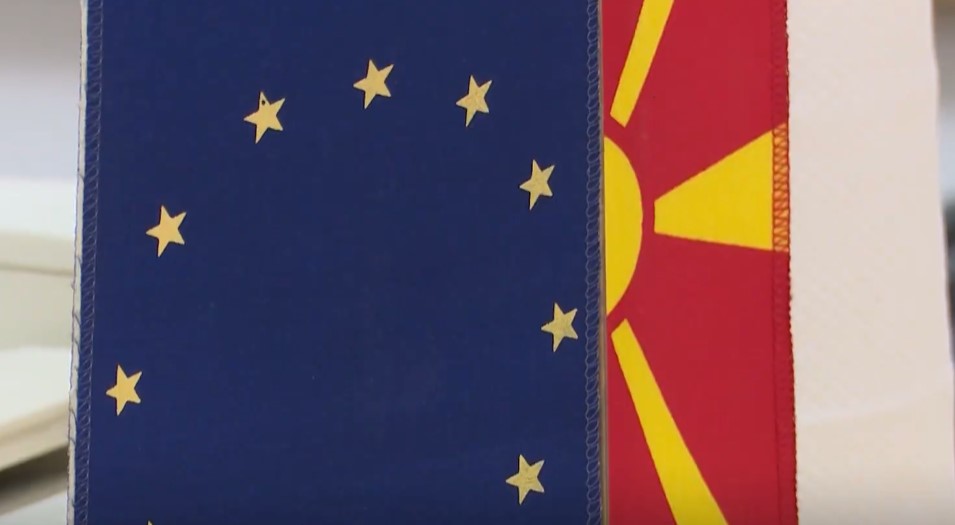 Филипче бара референдум за патот кон ЕУ – Влада: Европската ориентација на земјата останува иста